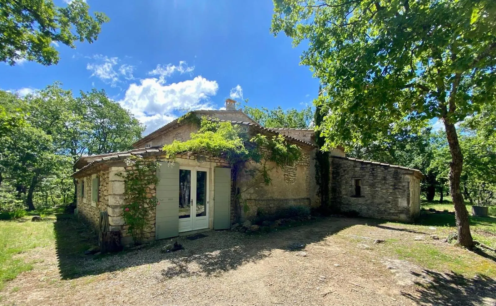 La Bastide Des Chenes Lacoste Villa