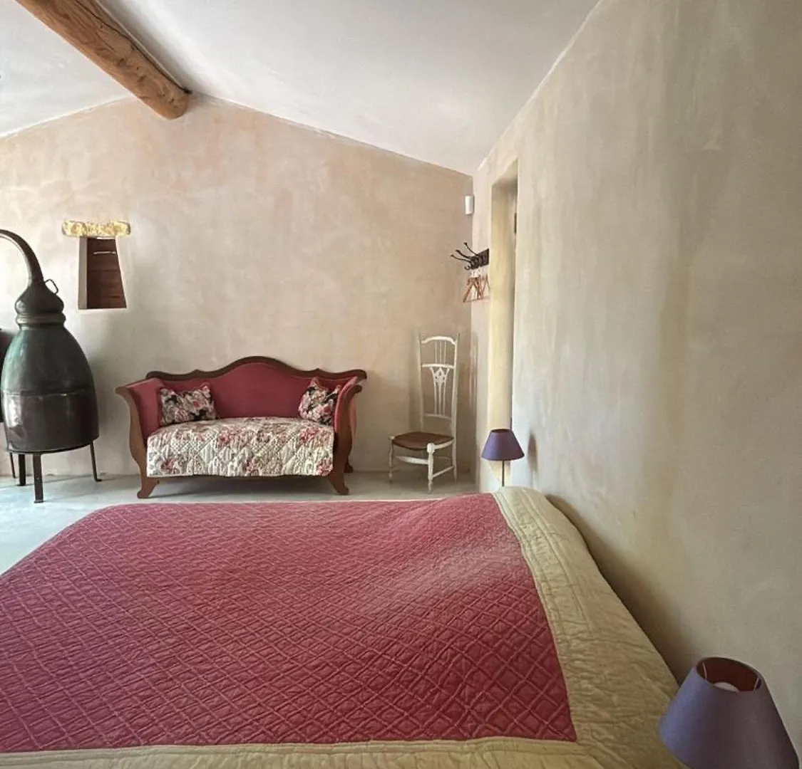 La Bastide Des Chenes Lacoste France